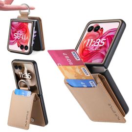 CARD Hülle mit Kartenfächern Motorola Razr 60 Ultra beige